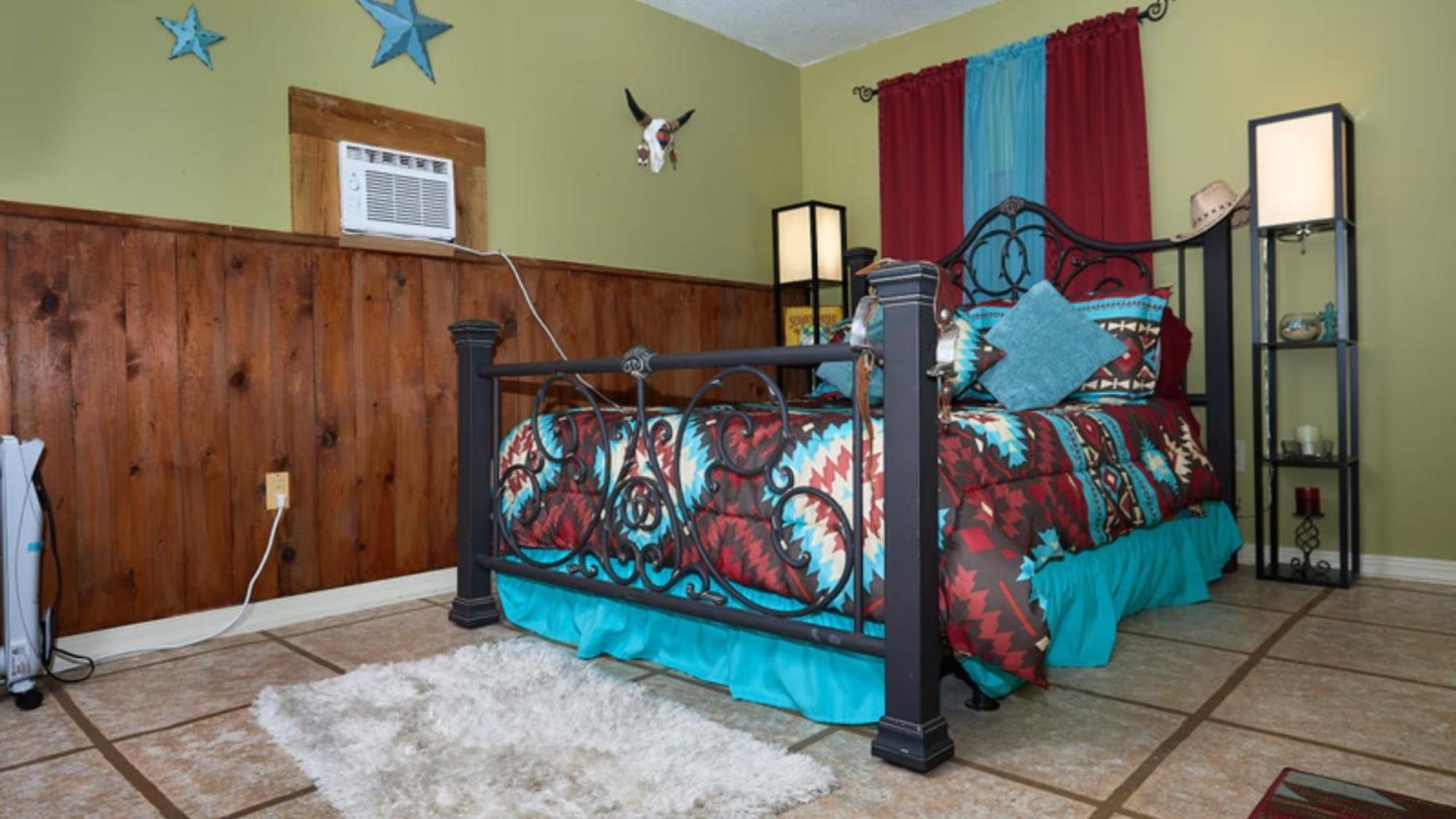 Room In Bb - Pleasant Days Bb Southwest Cottage โฮโมซาสซา ภายนอก รูปภาพ